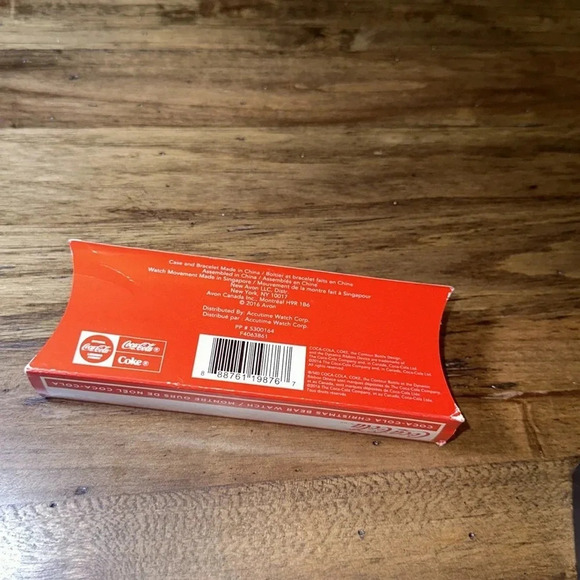 Coca-Cola Coke Polar Bear Red NWT Unisex Watch Time Piece With Box Vintage - Picture 6 of 7